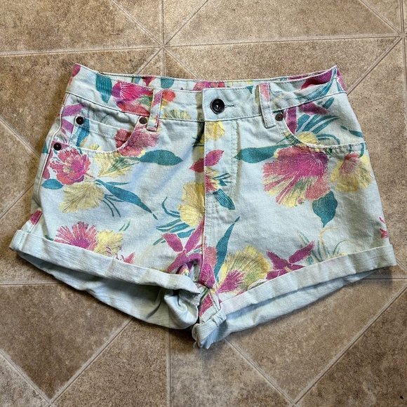 Billabong Pants - Women's Billabong Floral Shorts Size 26